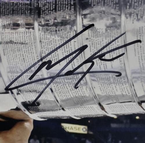 Cale Makar Autografirani/potpisani Colorado Avalanche 16x20 Fotografija Fan 37803 - Autografirane NHL fotografije